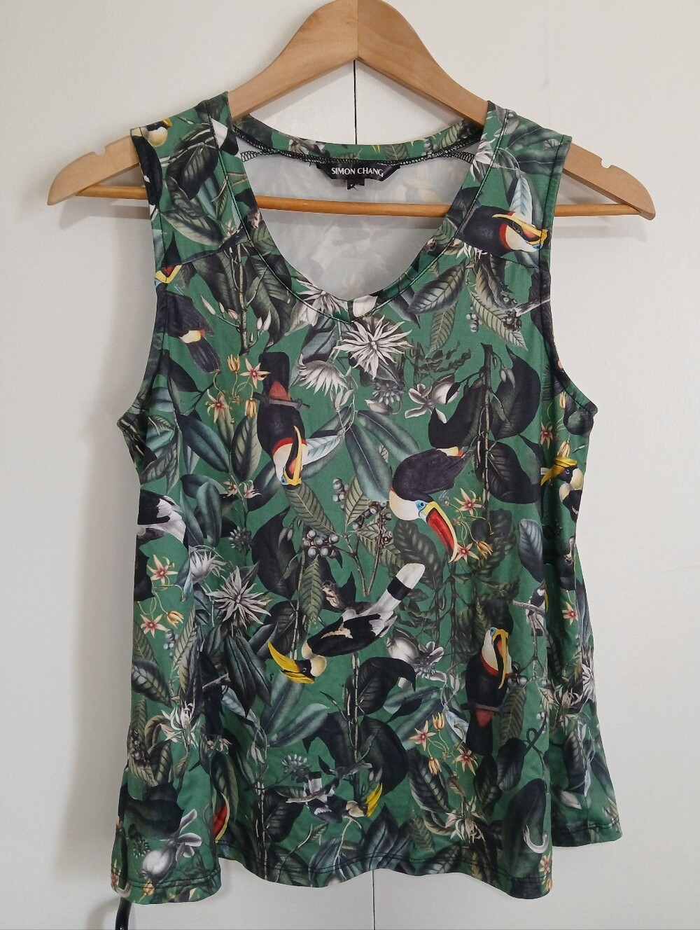Simon Chang Tropical Toucan Jungle Leaf V-Neck Tank Top S